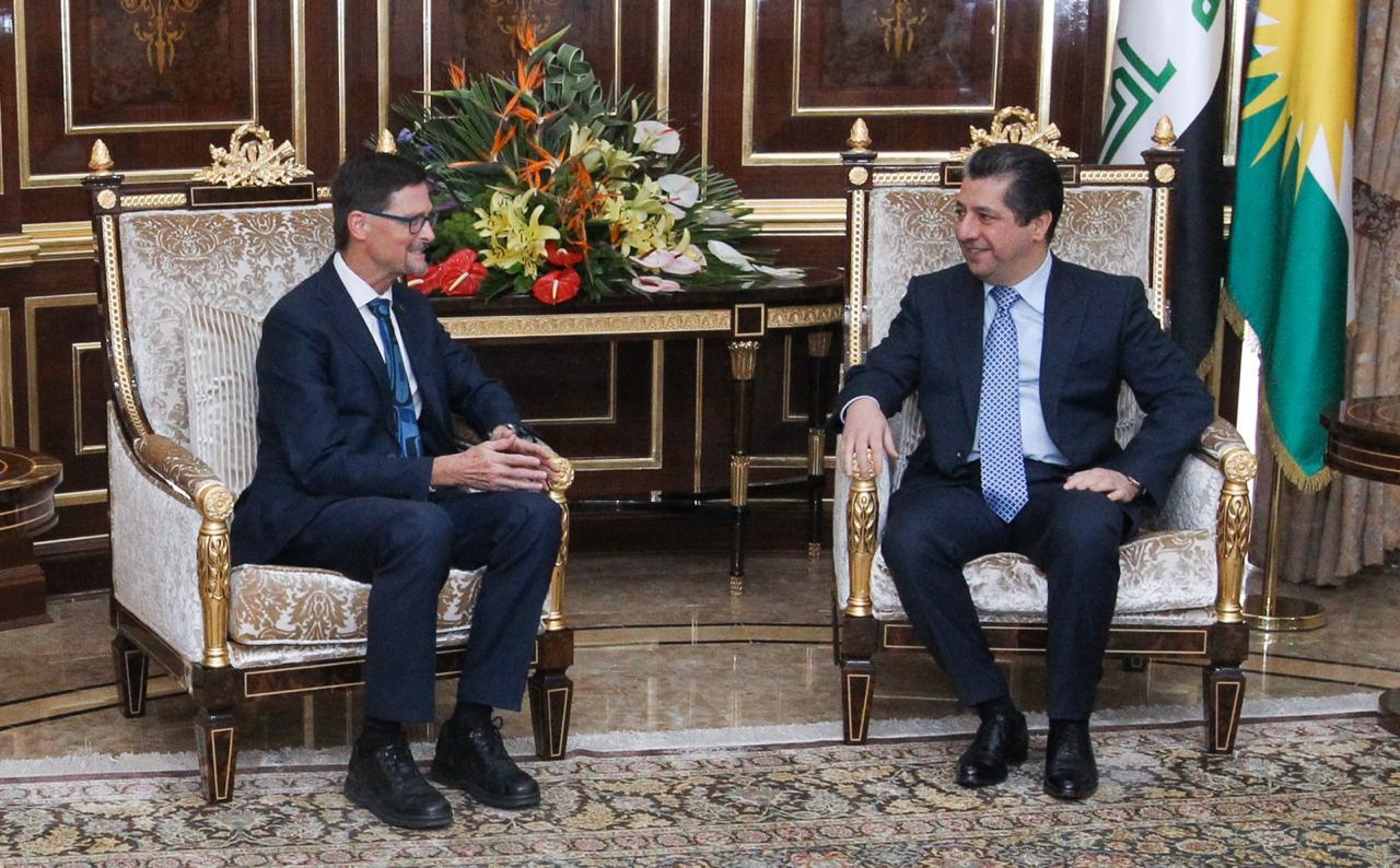 Prime Minister Masrour Barzani Receives The Canadian Ambassador To Iraq